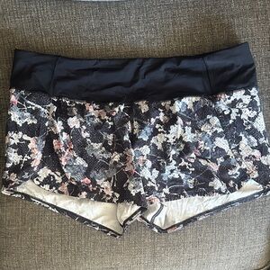 Lululemon Speed Up Shorts, 2.5”, Size 10